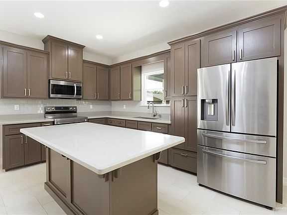 2nd image of 314 Palm Ave