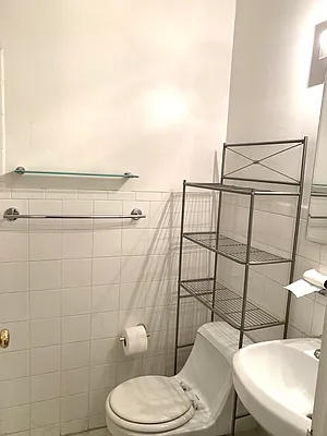 Rented by Compass | media 22