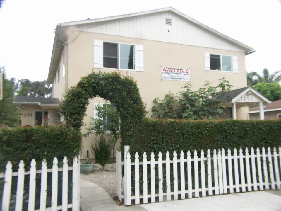 1st image of 1209 Chino St