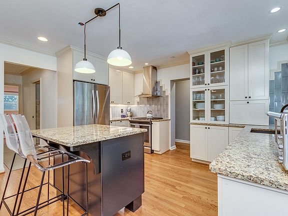 4th image of 1984 Kilburn Dr NE Unit B