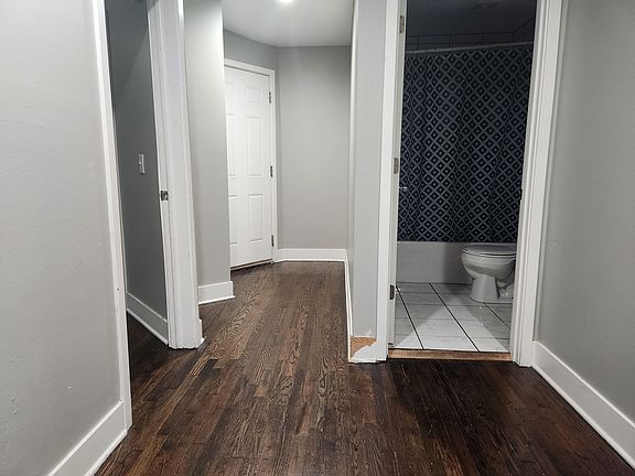 5th image of 2711 Leavenworth St APT 5