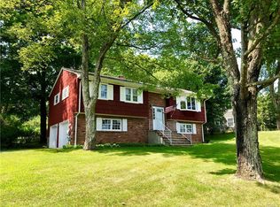 122 Hilltop Rd, Monroe, NY 10950