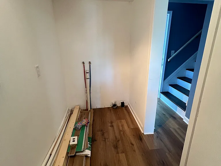 703 Yale St — Photo 6