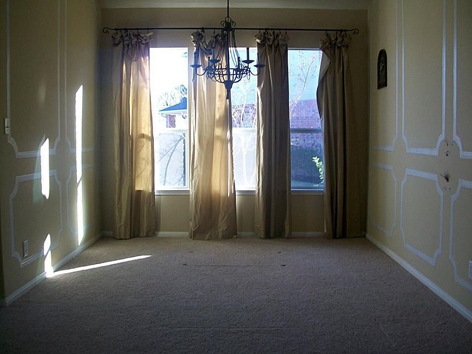 2nd image of 1803 Lancaster Park Ct