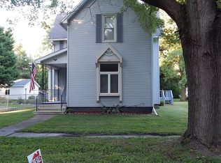210 S Saint Marie St, Blue Mound, IL