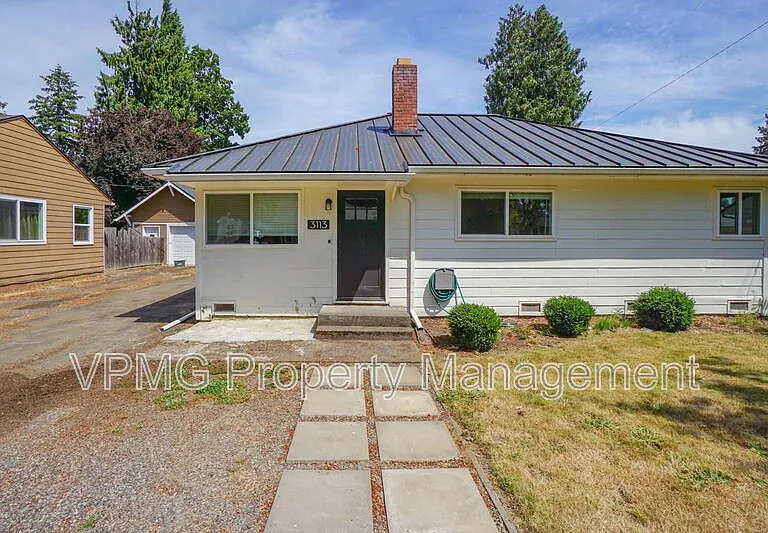3113 Yeoman Ave — Photo 2