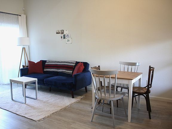 4th image of 1514 Parker Ln APT 205
