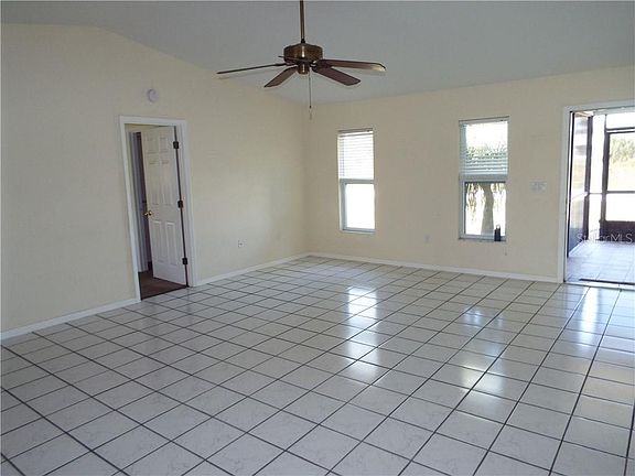 4th image of 7055 Beardsley St