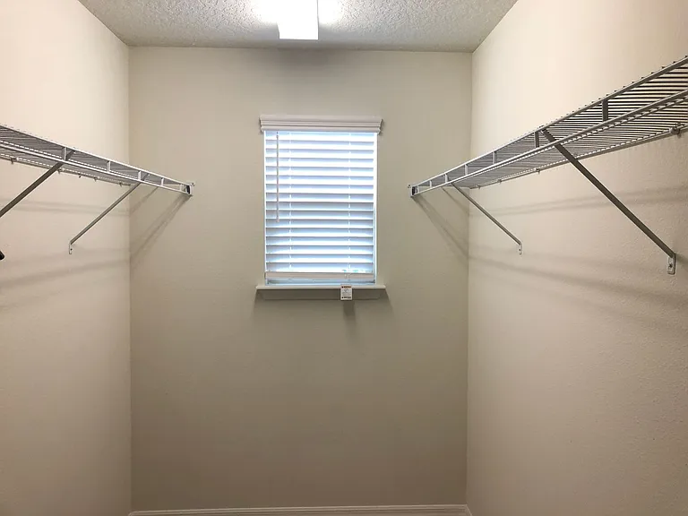 2674 Mead Ave — Photo 50