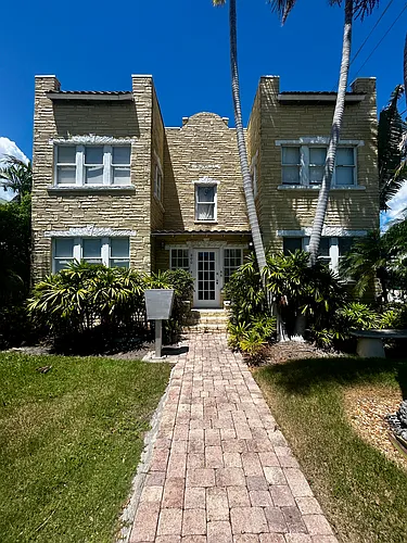 400 SW Camden Ave #1 Photo 1 400 SW Camden Ave #1 Photo 1