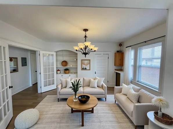 34 Channing St APT 2, Newton, MA 02458