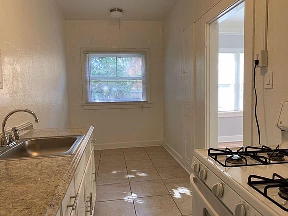 5th image of 1316 S Mariposa Ave APT 106