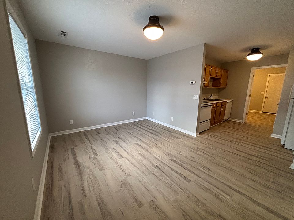 1st image of 1230 N Willow Ave APT C1