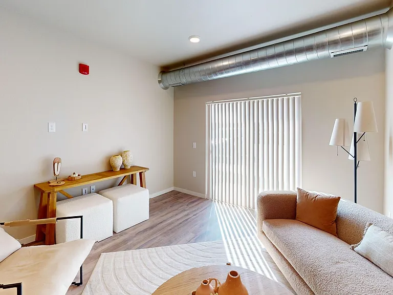 10Bedrock Apartments — Photo 48