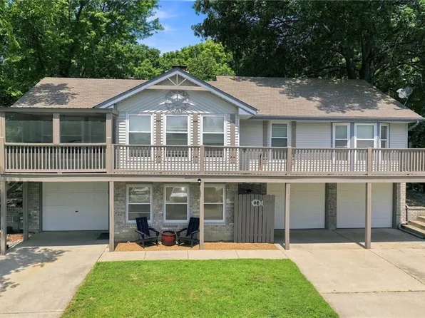 46 Emerald Shore Dr, Lake Tapawingo, MO 64015