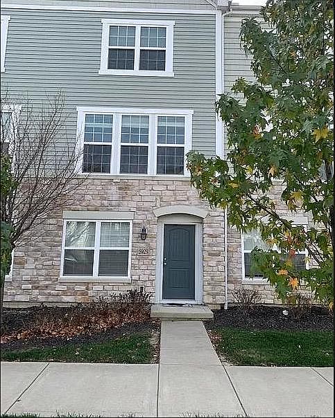 1st image of 5929 Winberry Creek Dr