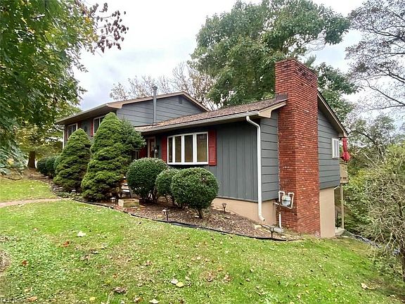 3rd image of 401 Aurora St
