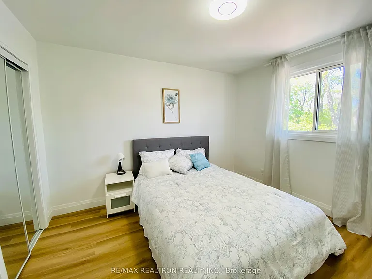 63 Mississauga Rd N #2 — Photo 7