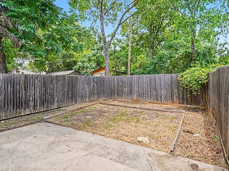 1811 Lipscomb St — Photo 25