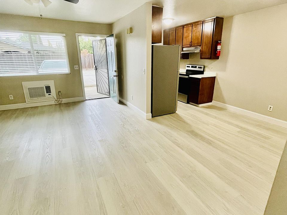 1st image of 2401 Olive Ave