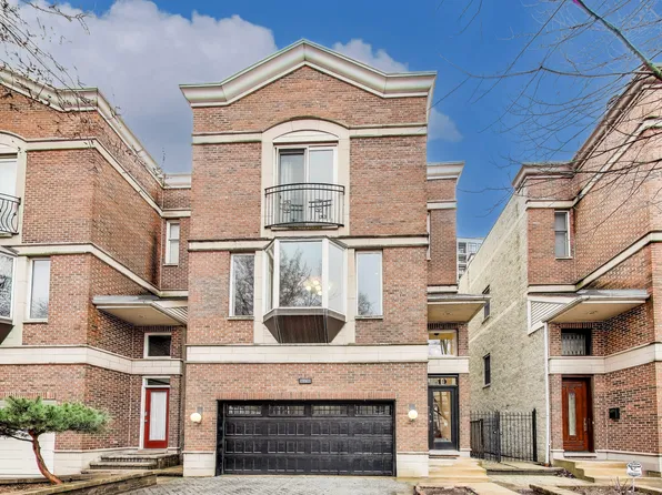 19 W 15th St, Chicago, IL 60605