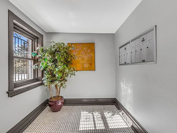 5th image of 4840-46 S Indiana Ave #4840-1W