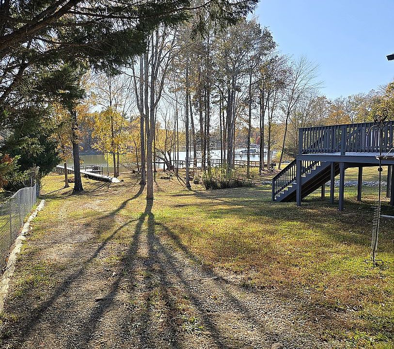 1st image of 412 Nevets Ln
