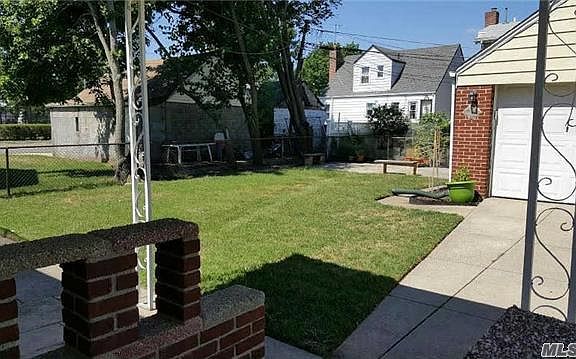 4th image of 11950 221st St