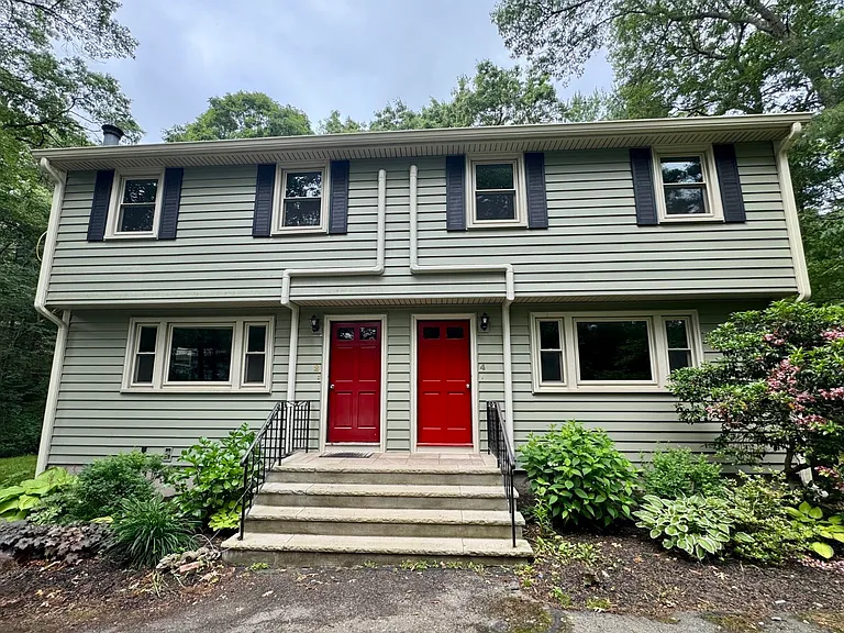 4 Link St — Photo 1