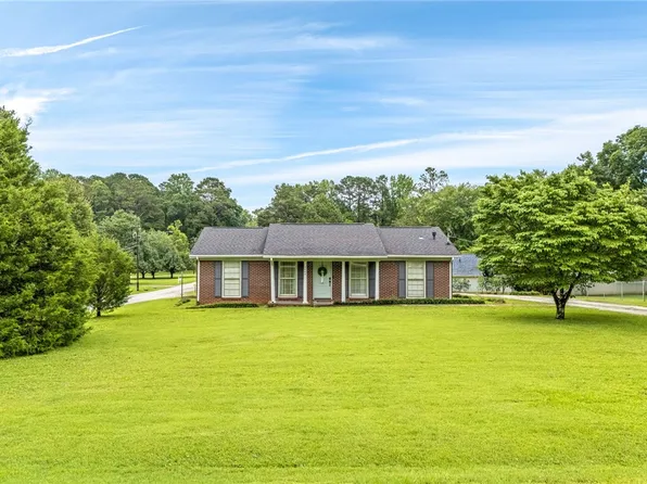2404 12th Ave, Valley, AL 36854