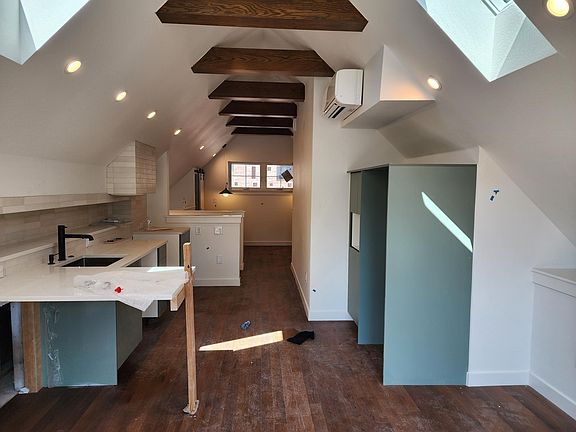5th image of 1308 S Grant St #1/2