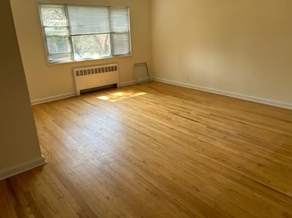 278 S Broadway #G3, Irvington, NY 10533
