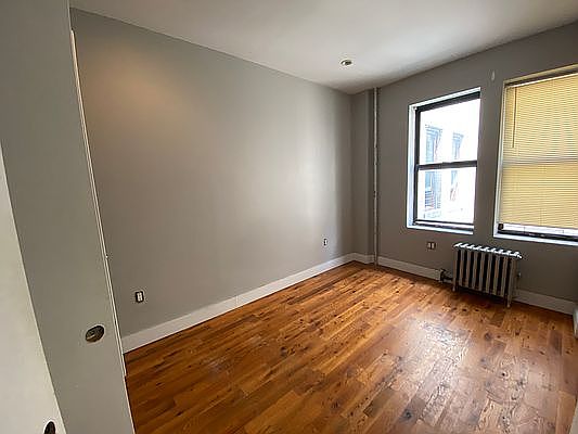 4th image of 21 Fort Washington Ave #5