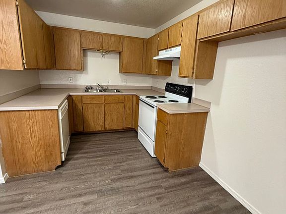 2nd image of 617 S 6th St Unit 10