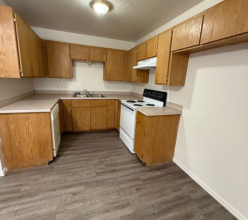 1st image of 617 S 6th St Unit 10