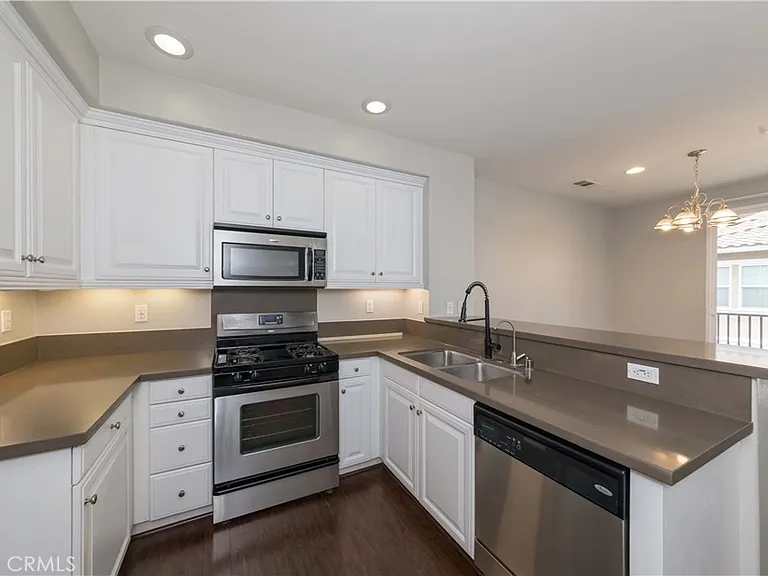 8064 Monaco — Photo 11