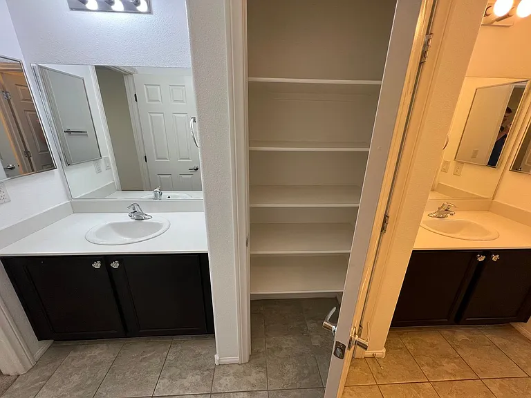 5693 Point Loma Ct — Photo 21