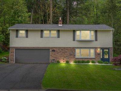 3828 Pembrooke Ln, Vestal, NY, 13850