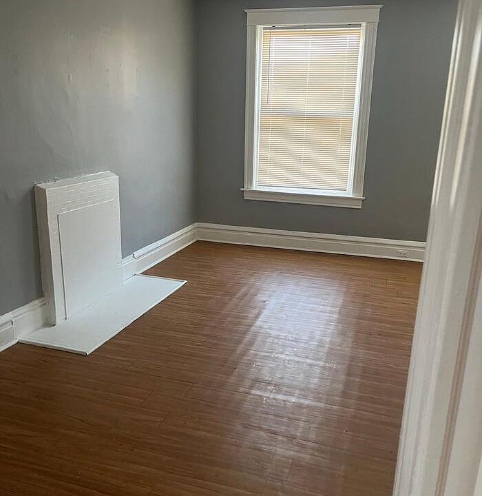 1st image of 4408 Alaska Ave #1F