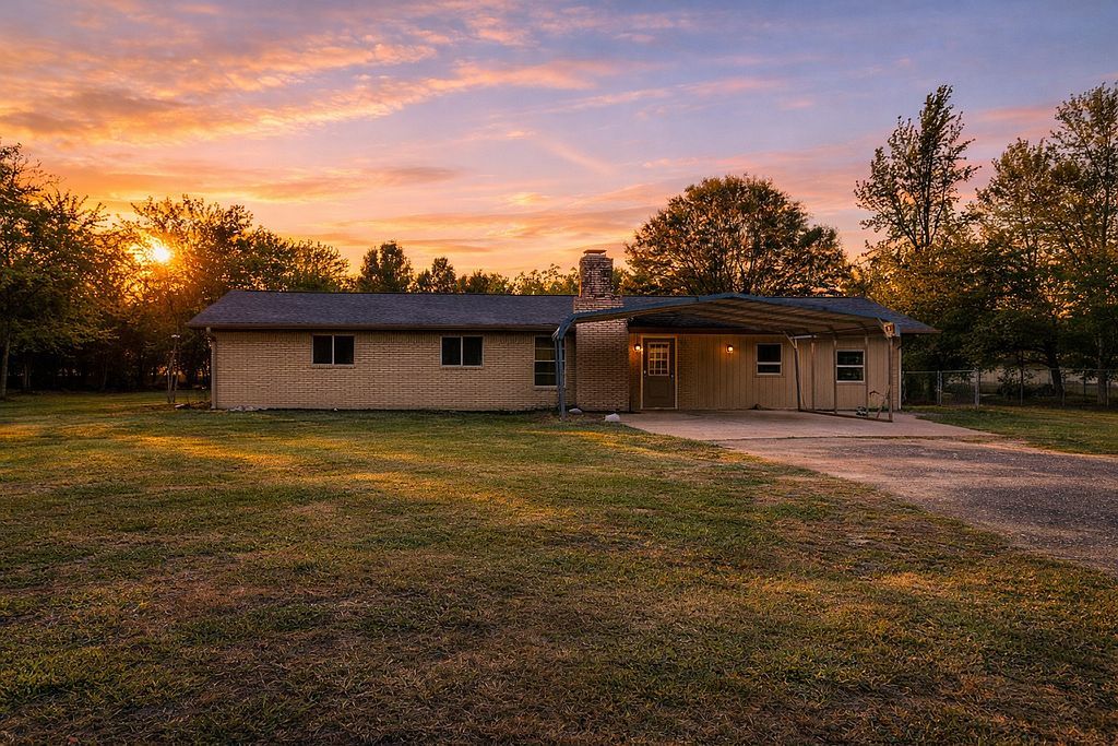 119 County Road 1440 - Property Image