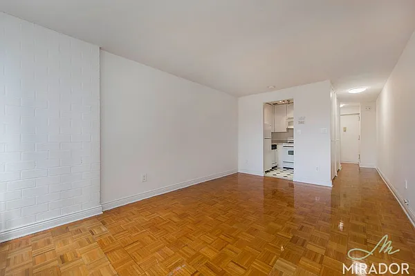 Rented by Mirador Real Estate | media 6