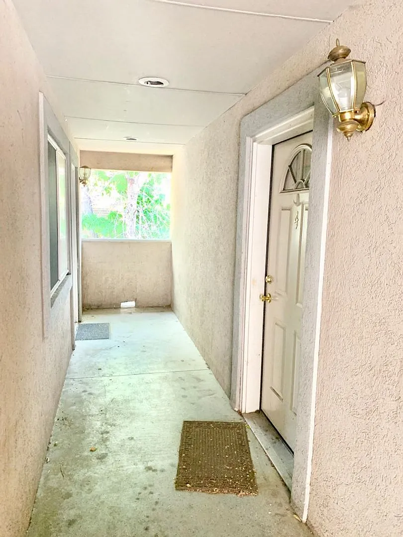 Low Security Deposit!! August Free Rent!! Adorable Downtown Fort Collins Apartment | Walk to Old ... — Photo 3