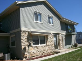 2006 Mac Arthur Rd APT C, Waukesha, WI 53188