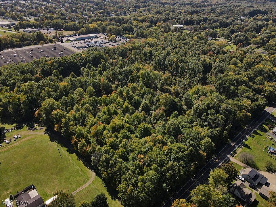 2nd image of Crum Rd