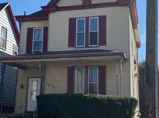 102 E Hallam Ave, Washington, PA 15301