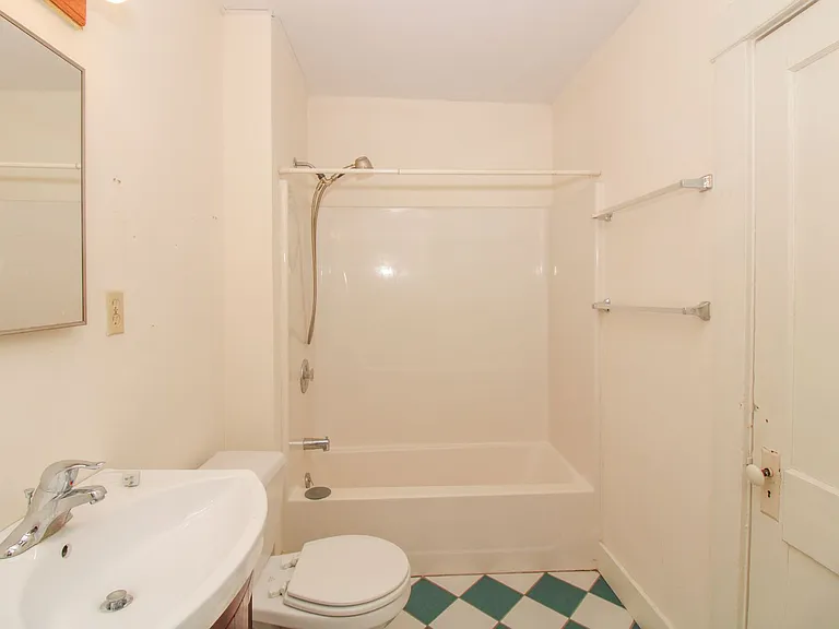 1721 Cliff Dr — Photo 7