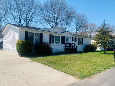 638 Fresh Pond Avenue, Calverton, NY, 11933