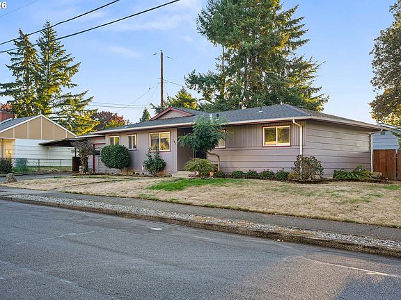2nd image of 345 NE 199th Ave