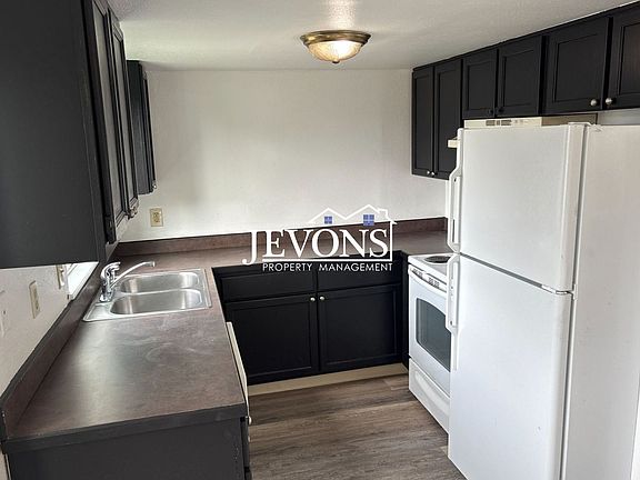 2nd image of 1722 E 56th St APT 1