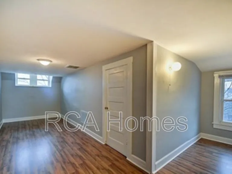 2912.5 Shelby St — Photo 3
